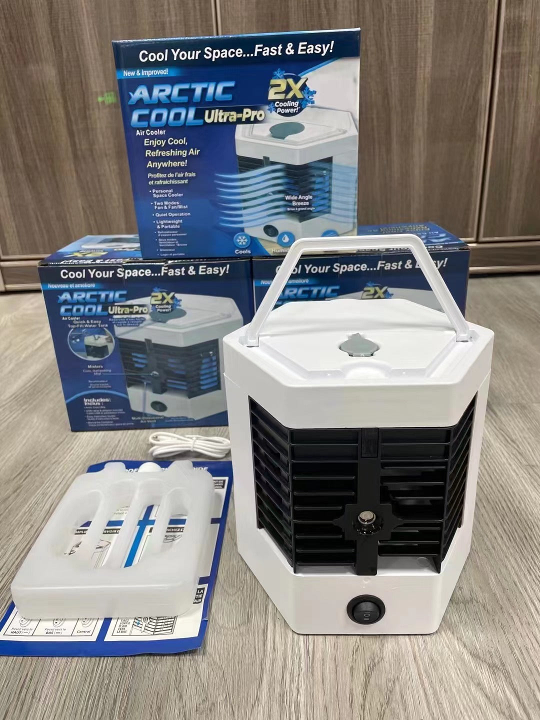 New Mini Refrigeration Air Conditioning Fan Home Desktop Small Spray Air Cooler USB Portable Mobile Cooling Fan