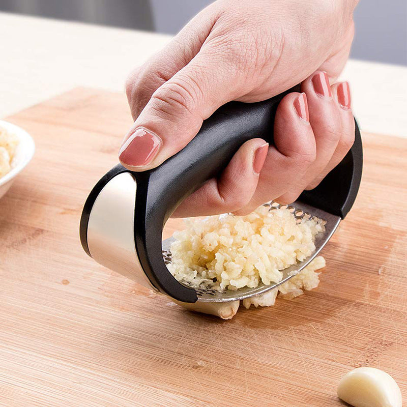 Spot multi-function manual tamping garlic arc-shaped garlic peeler ring garlic press kitchen garlic grinder garlic artifact